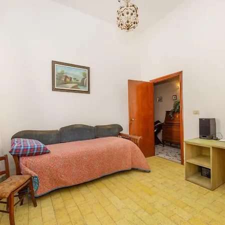 Residenza Colombi Goelba Ferienhaus *